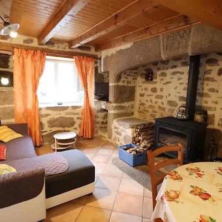 Charmante Maison Renovee Avec Jardin, Cheminee Et Equipements Modernes - 4 Pers. - Fr-1-742-243 Holiday home Arcomie